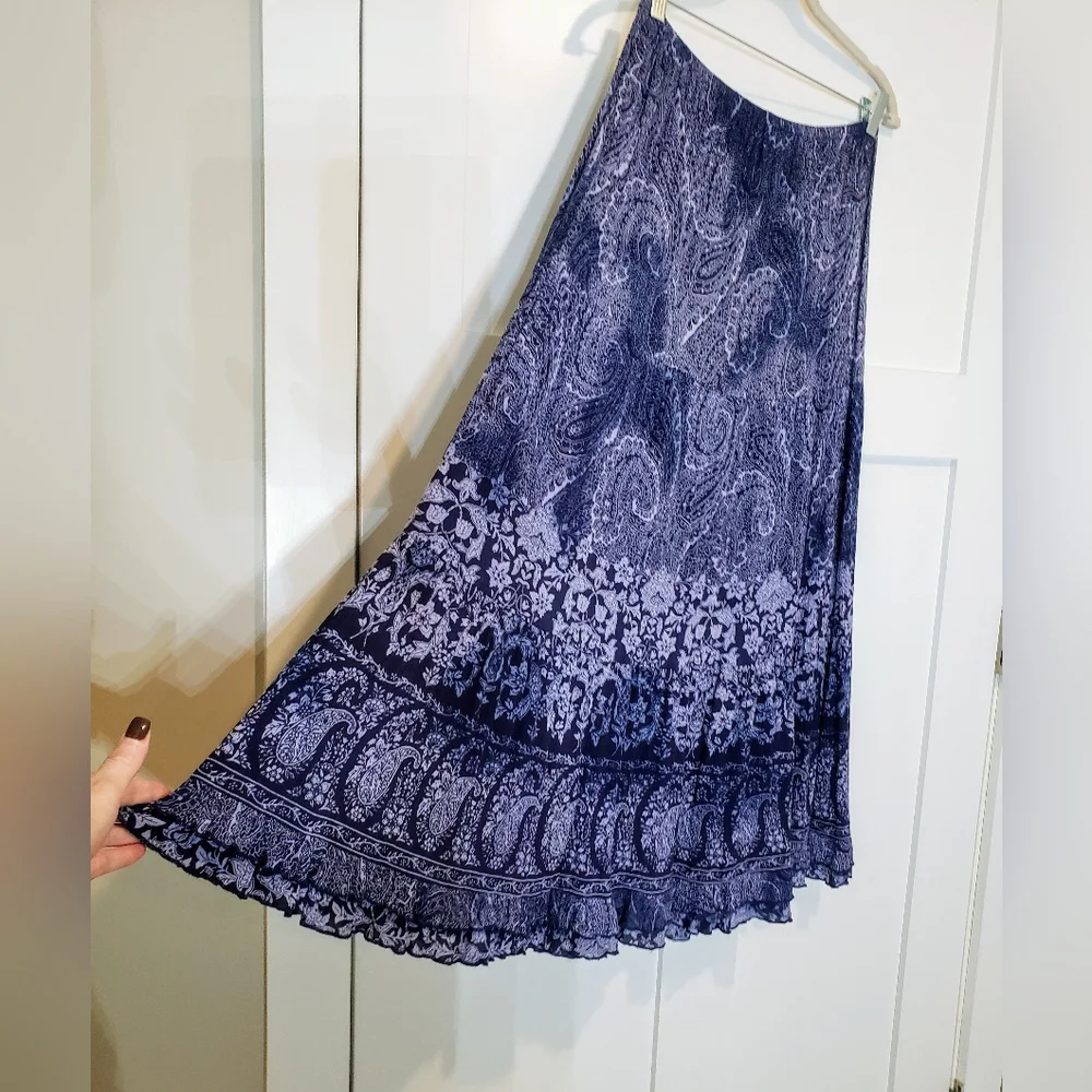 Roz & Ali Tiered Maxi Skirt Blue Rayon Floral & Paisley Ruffled Hem Blue Medium - Picture 4 of 8